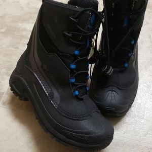 Columbia Boys Bugaboot Omni-Heat Snow Boots 4